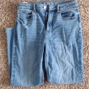 American Eagle Mom Jeans